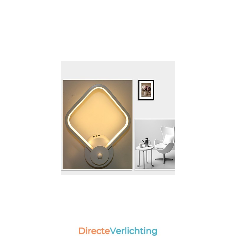 Eenvoudige moderne slaapkamer bedlamp wandlamp creatieve persoonlijkheid trappen aluminium lamp