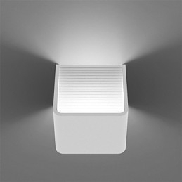 Moderne wandlamp voor binnen in de gang, omhoog en omlaag