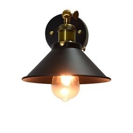 Verf enkele muur ijzeren wandlamp domme zwarte lichtzwaardlamp op muur