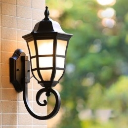 Europese wandlamp Retro buitenlamp Enkele kop waterdichte matglazen wandlamp