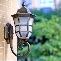 Europese wandlamp Retro buitenlamp Enkele kop waterdichte matglazen wandlamp