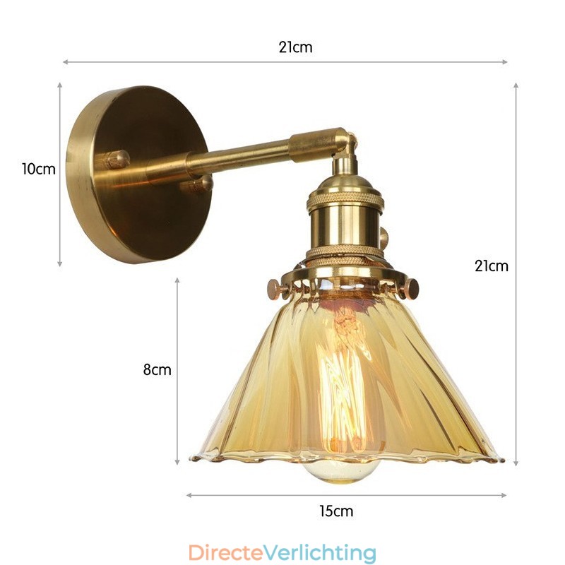 Moderne wandlamp met glazen kap