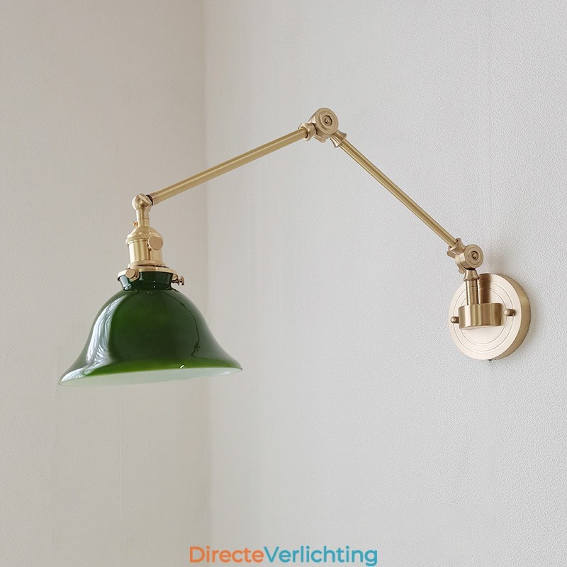 Moderne wandlamp met glazen kap