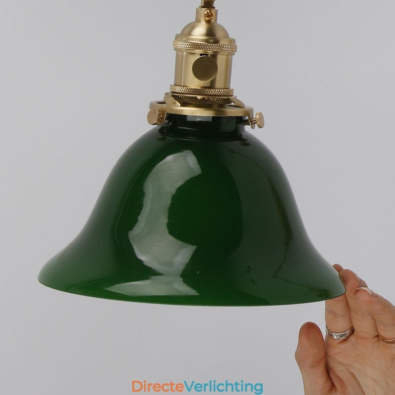 Moderne wandlamp met glazen kap