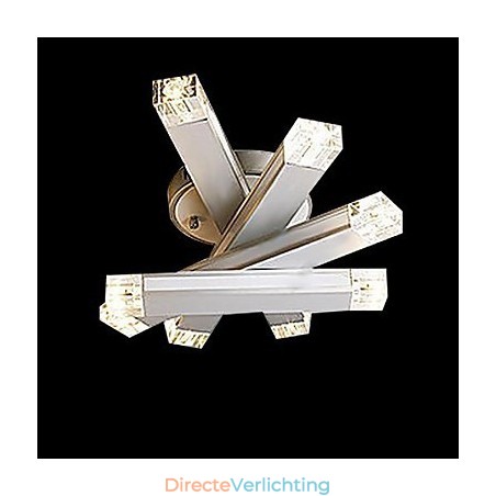 Moderne, eigentijdse metalen inbouwkast Moderne, eigentijdse metalen inbouwkast