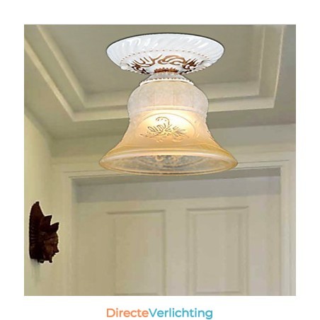 Witte plafondlamp met patroon en glazen kap, handverguld, Europees retro klassiek Witte plafondlamp met patroon en glazen kap, handverguld, Europees retro klassiek