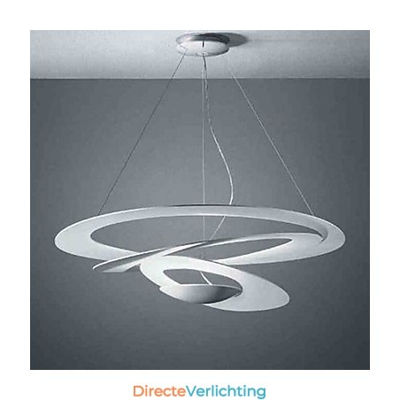 Moderne, eigentijdse metalen hanglamp Moderne, eigentijdse metalen hanglamp