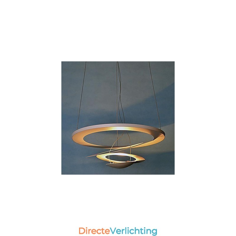 Moderne, eigentijdse metalen hanglamp