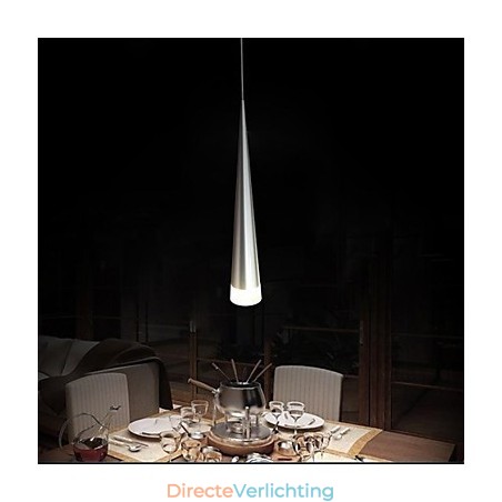 Moderne, eigentijdse hanglamp van chroommetaal Moderne, eigentijdse hanglamp van chroommetaal