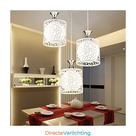 Hedendaagse en gecontracteerde drie creatieve kristallen hanglamp van smeedijzer Hedendaagse en gecontracteerde drie creatieve kristallen hanglamp van smeedijzer