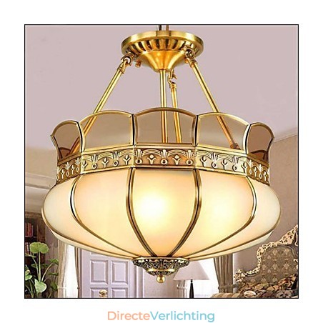 De klassieke koperen semi-plafondlamp Koperen veranda De klassieke koperen semi-plafondlamp Koperen veranda