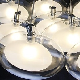 Moderne, eigentijdse hanglamp van chroommetaal