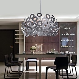 Moderne hanglamp in cirkelvormige lampenkap