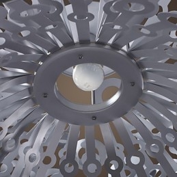 Moderne hanglamp in cirkelvormige lampenkap