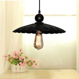 Middelgrote vintage zwarte paraplu metalen hanglamp met één licht