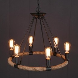 Hanglamp van metaal in landelijke mini-stijl