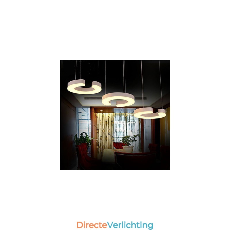 Drie C-type acryl kroonluchter kroonluchter